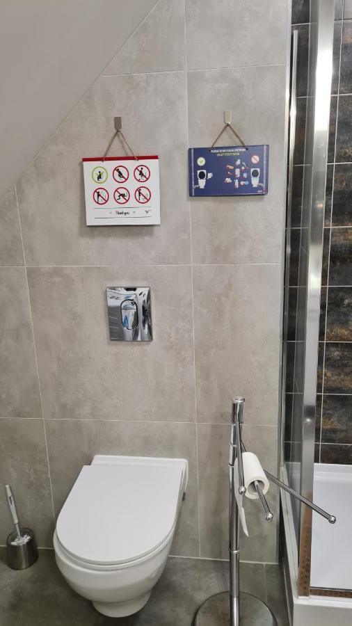 W20 Hostel Goledzinow Eksteriør billede
